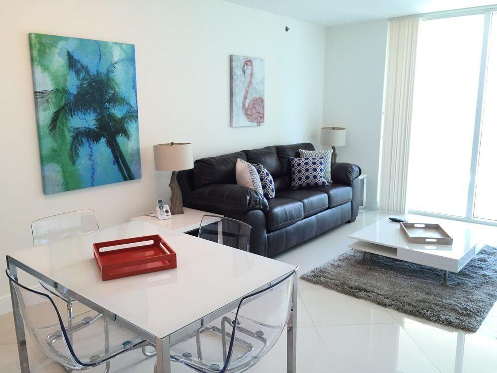 Churchill Suites Miami Brickell - One Broadway ภายนอก รูปภาพ