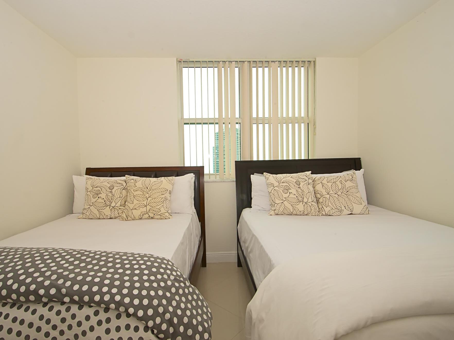 Churchill Suites Miami Brickell - One Broadway ภายนอก รูปภาพ