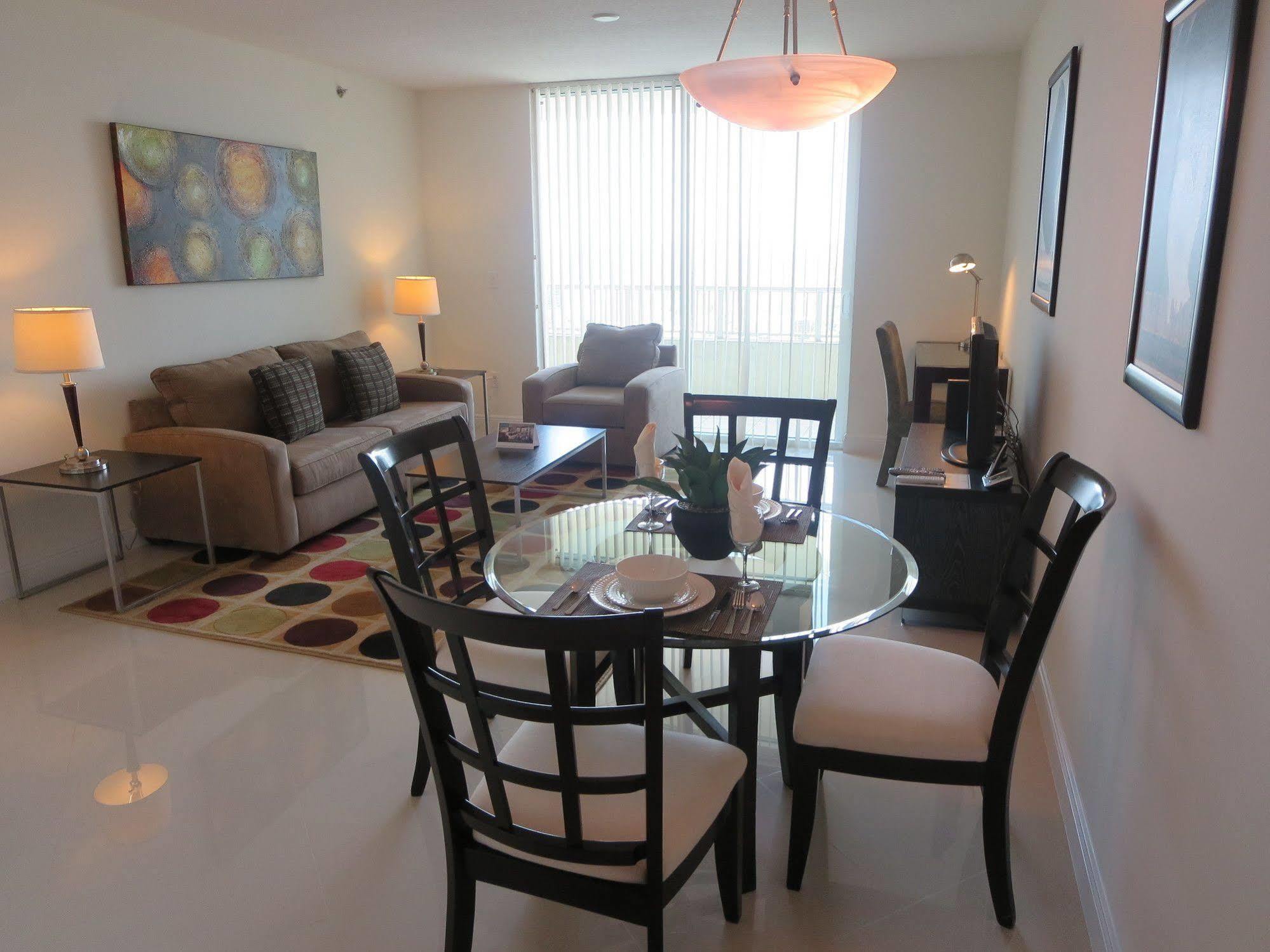 Churchill Suites Miami Brickell - One Broadway ภายนอก รูปภาพ
