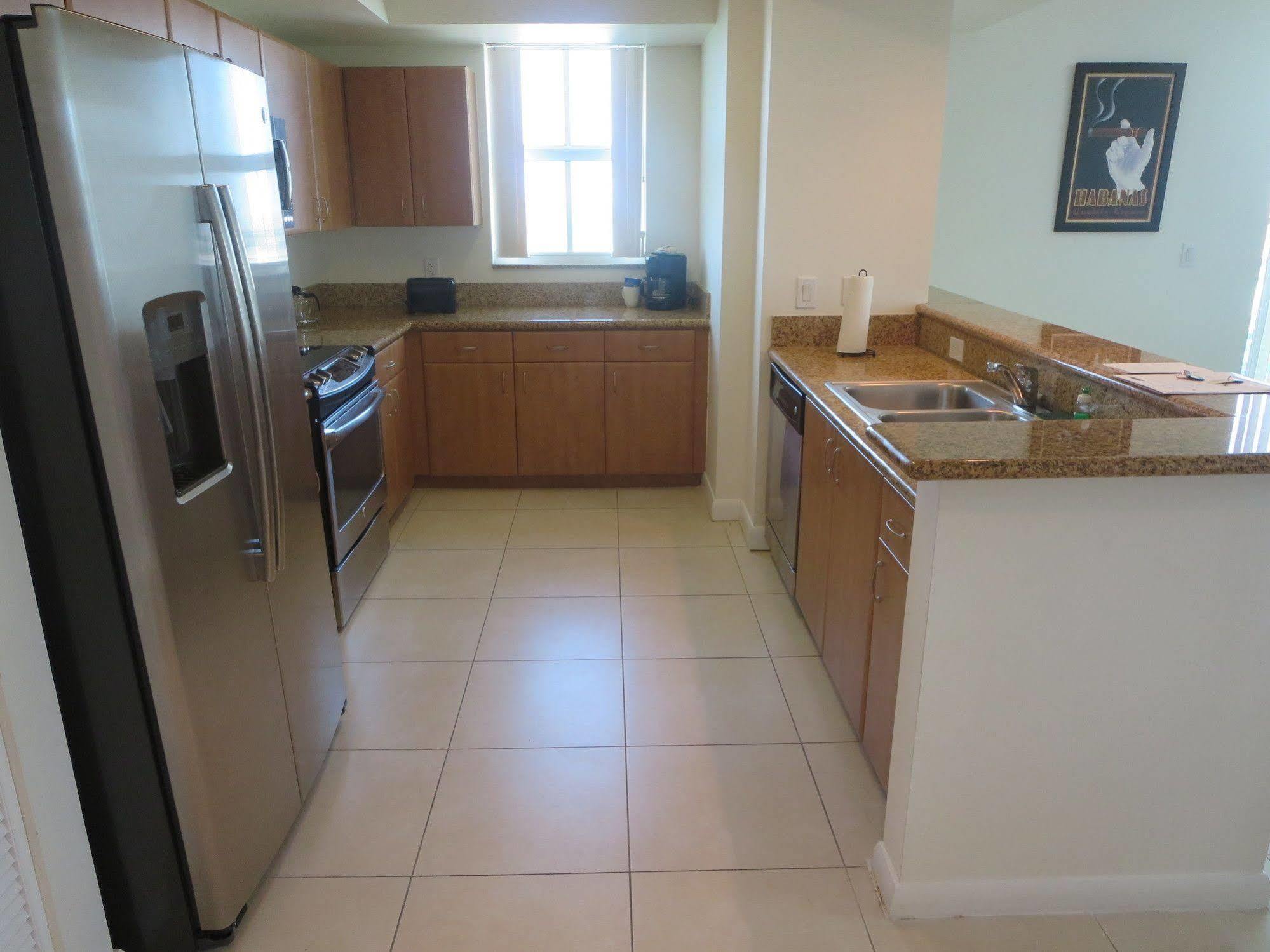 Churchill Suites Miami Brickell - One Broadway ภายนอก รูปภาพ